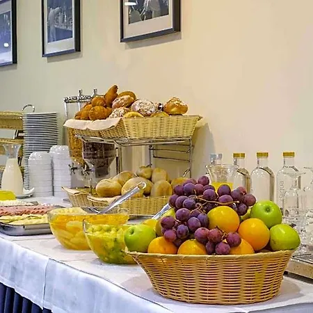 Catolica Hotel