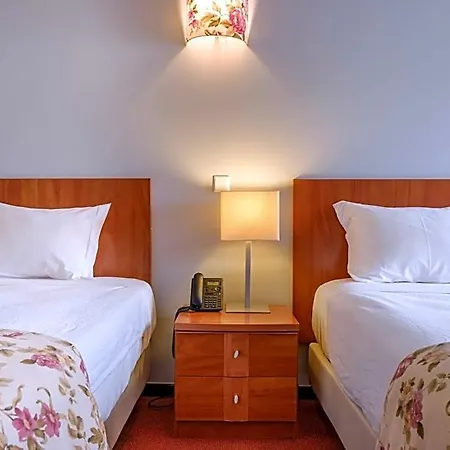 Catolica Hotel 3*